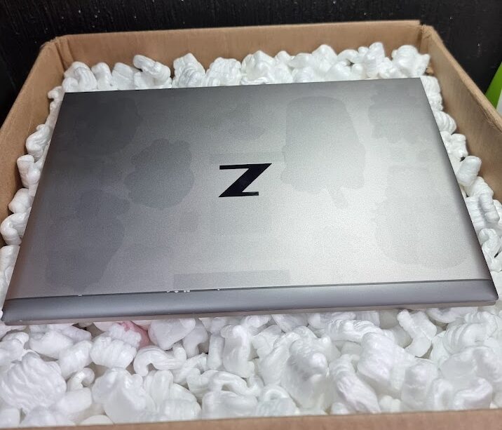 Laptop HP ZBook Firefly 15.6 G8 - Imagen 2