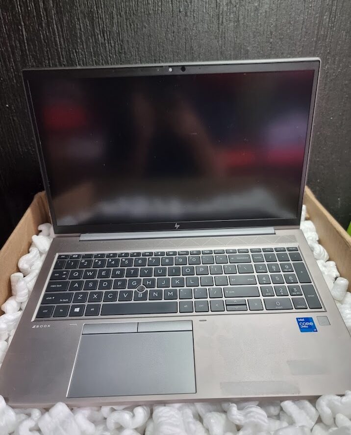 Laptop HP ZBook Firefly 15.6 G8 Patzún